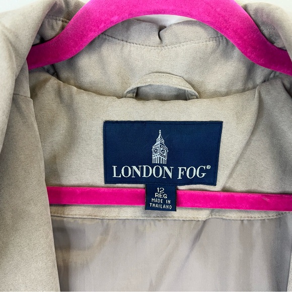 London Fog Womens 12 Classic Tan Hooded Trench Coat pockets classic preppy EUC - Picture 3 of 15